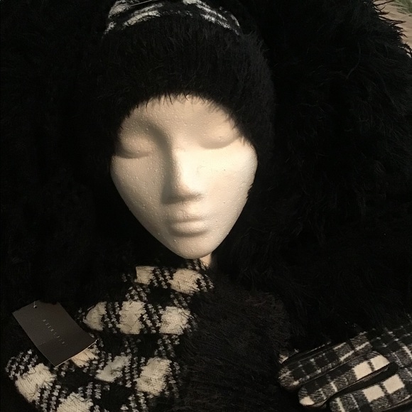 Infinity scarf beautiful fringes. Never worn - Picture 13 of 16